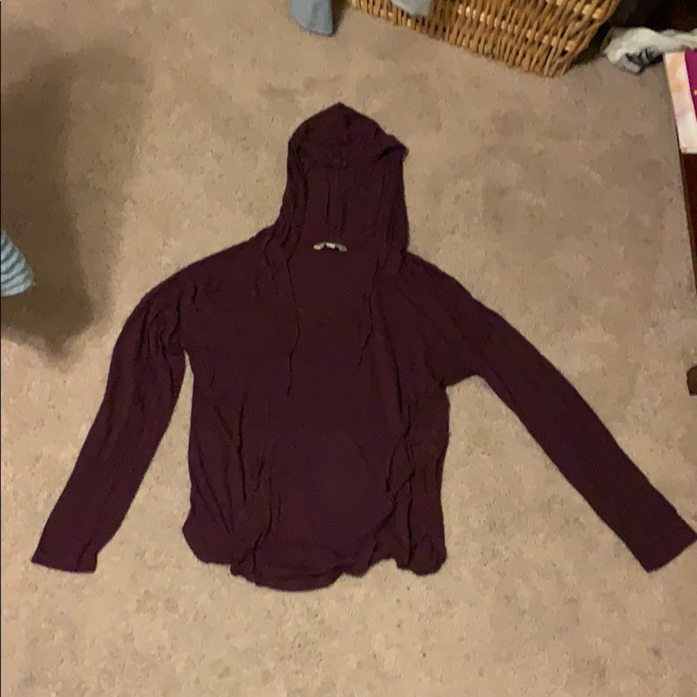 Hooded long sleeve shirt